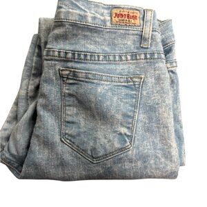 Judy Blue Light Wash High-Rise Jeans These are Judy Blue women's Size 11